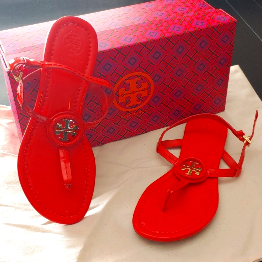 Sandals - Picture 1 of 3